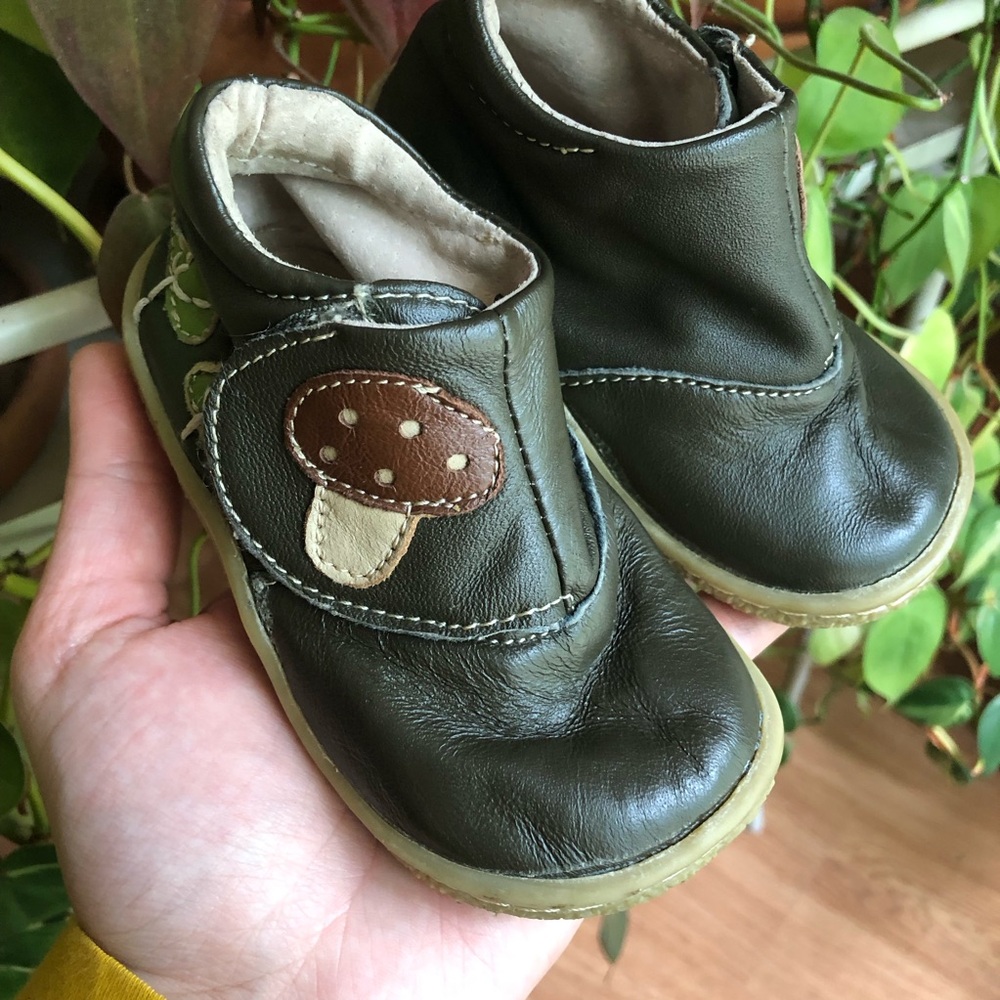 Livie and Luca Mushroom Leather Boots Rubber Sole Toddler size 5 - Picture 4 of 8